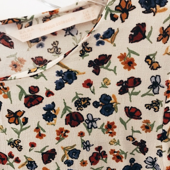 ZARA PRINTED BLOUSE WITH BELL SLEEVES - Picture 2 of 2